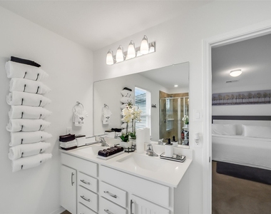 16502 Live Oak Canyon Drive - Photo Thumbnail 21