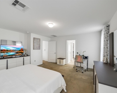 16502 Live Oak Canyon Drive - Photo Thumbnail 20