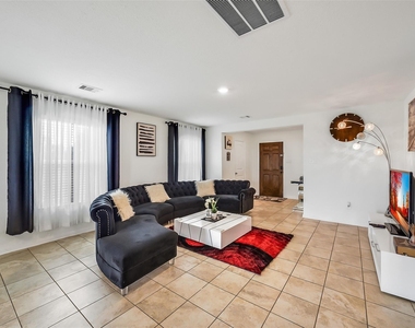 16502 Live Oak Canyon Drive - Photo Thumbnail 5