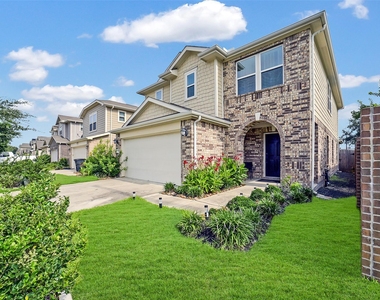 16502 Live Oak Canyon Drive - Photo Thumbnail 2