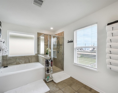 16502 Live Oak Canyon Drive - Photo Thumbnail 22