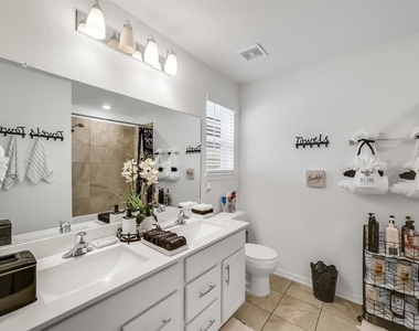 16502 Live Oak Canyon Drive - Photo Thumbnail 26