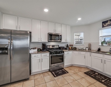 16502 Live Oak Canyon Drive - Photo Thumbnail 10