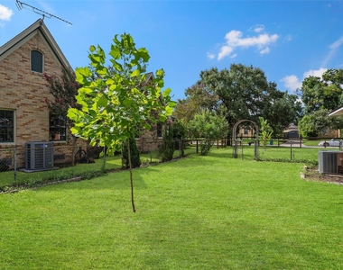 617 Graceland Street - Photo Thumbnail 16