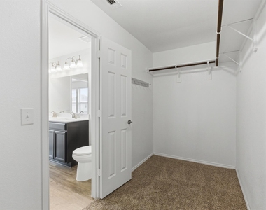 5718 Savanna Pasture Road - Photo Thumbnail 24