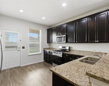 5718 Savanna Pasture Road - Photo Thumbnail 6