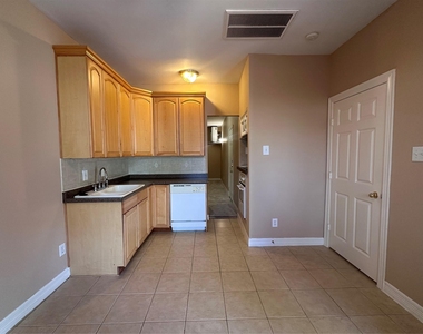 4110 Woodhead Street - Photo Thumbnail 4