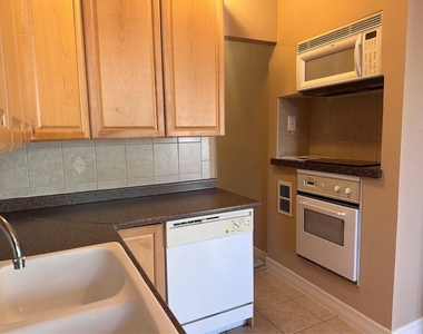 4110 Woodhead Street - Photo Thumbnail 8