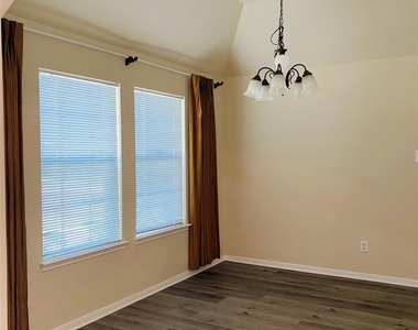 24710 Cobble Canyon Lane - Photo Thumbnail 2