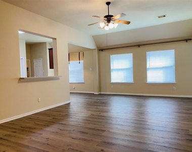 24710 Cobble Canyon Lane - Photo Thumbnail 6
