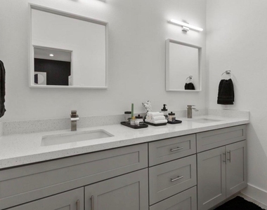 7608 Easter Street - Photo Thumbnail 10