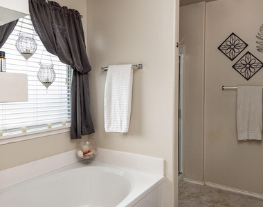 24027 Kingbriar Drive - Photo Thumbnail 13