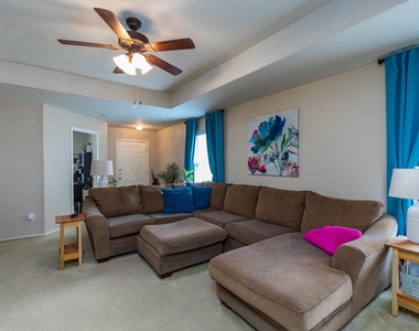 24027 Kingbriar Drive - Photo Thumbnail 4