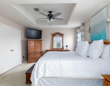 24027 Kingbriar Drive - Photo Thumbnail 12