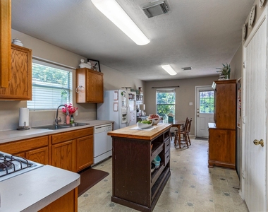 24027 Kingbriar Drive - Photo Thumbnail 7