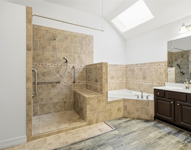 12242 Rutgers Park Court - Photo Thumbnail 17