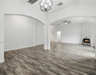 12242 Rutgers Park Court - Photo Thumbnail 13