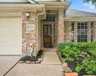 12242 Rutgers Park Court - Photo Thumbnail 2