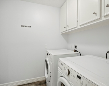 12242 Rutgers Park Court - Photo Thumbnail 21