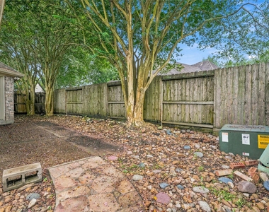 12242 Rutgers Park Court - Photo Thumbnail 24