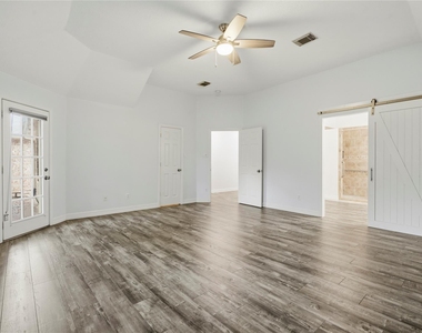 12242 Rutgers Park Court - Photo Thumbnail 16