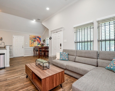 3344 Anita Street - Photo Thumbnail 7