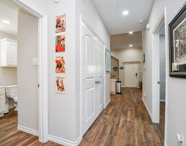 3344 Anita Street - Photo Thumbnail 15