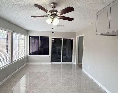7202 S Dairy Ashford Road - Photo Thumbnail 13