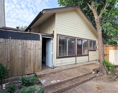 7202 S Dairy Ashford Road - Photo Thumbnail 32