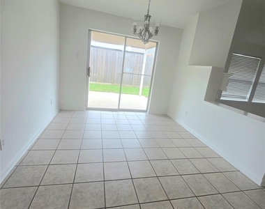 4814 Windy Way - Photo Thumbnail 9