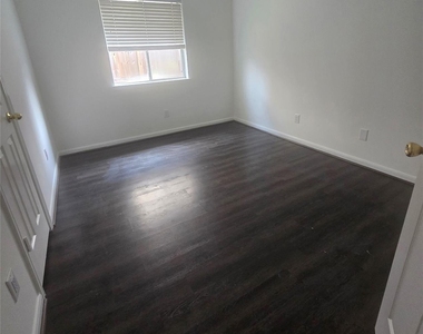 4814 Windy Way - Photo Thumbnail 18