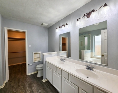 11902 White Water Bay Drive - Photo Thumbnail 20