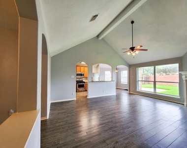 11902 White Water Bay Drive - Photo Thumbnail 16