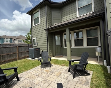 5504 Hyde Park Drive - Photo Thumbnail 24