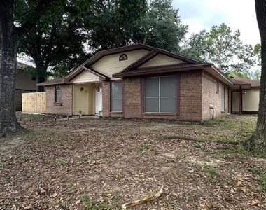 1502 Sudbury Drive - Photo Thumbnail 18