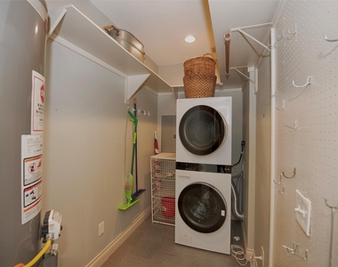 501 2nd Street - Photo Thumbnail 25
