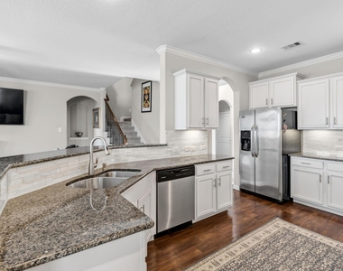 4435 Bearberry Avenue - Photo Thumbnail 11