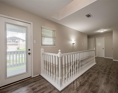 131 Cove Circle - Photo Thumbnail 31
