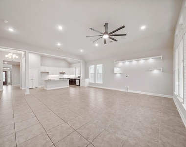 19434 Sergeant Ranch Street - Photo Thumbnail 11