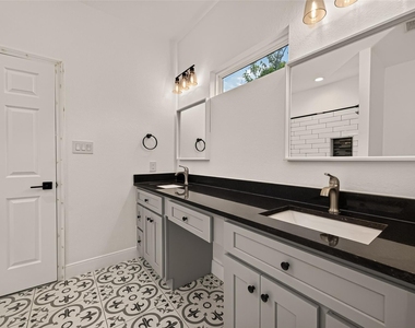 1343 Alpha Lane - Photo Thumbnail 32
