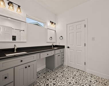 1343 Alpha Lane - Photo Thumbnail 33