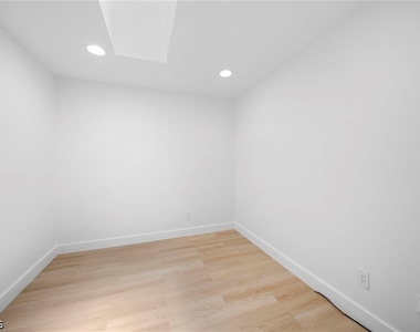 605 Hancock Bridge Parkway - Photo Thumbnail 2