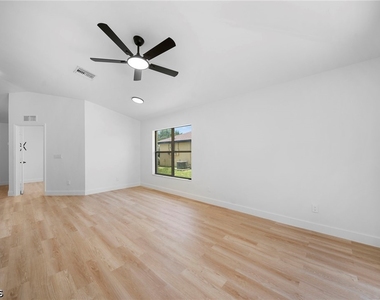605 Hancock Bridge Parkway - Photo Thumbnail 13