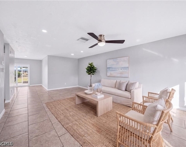 2505 Se 16th Place - Photo Thumbnail 5