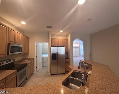 3320 Midship Drive - Photo Thumbnail 8