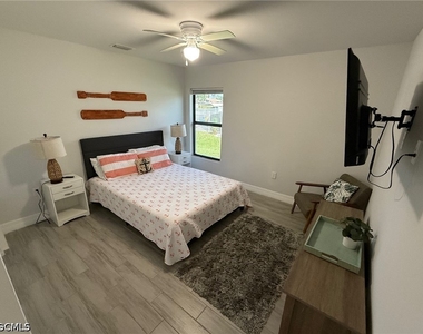 313 Sw 47th Terrace - Photo Thumbnail 12