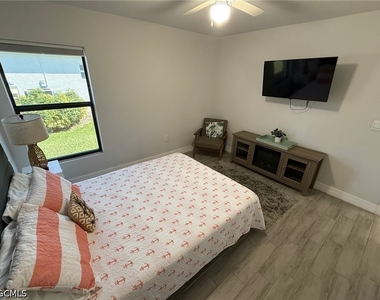 313 Sw 47th Terrace - Photo Thumbnail 13
