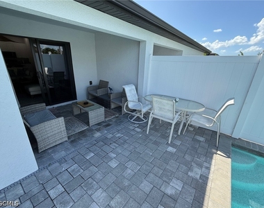 313 Sw 47th Terrace - Photo Thumbnail 23