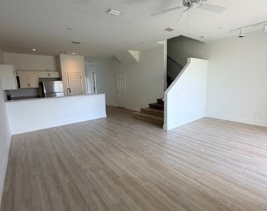 13420 Hidden Palms Cove - Photo Thumbnail 3