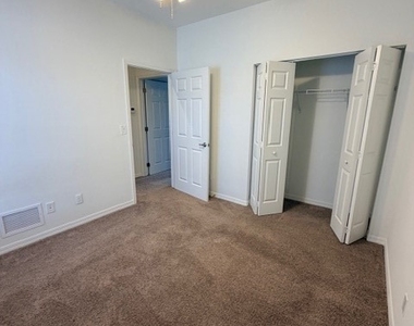 13420 Hidden Palms Cove - Photo Thumbnail 8